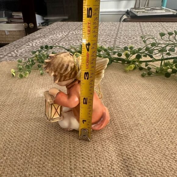 Hummel Goebel Lantern Angel “Angelic Guide" Ornament Figurine 1991 TMK 7 - Picture 9 of 10